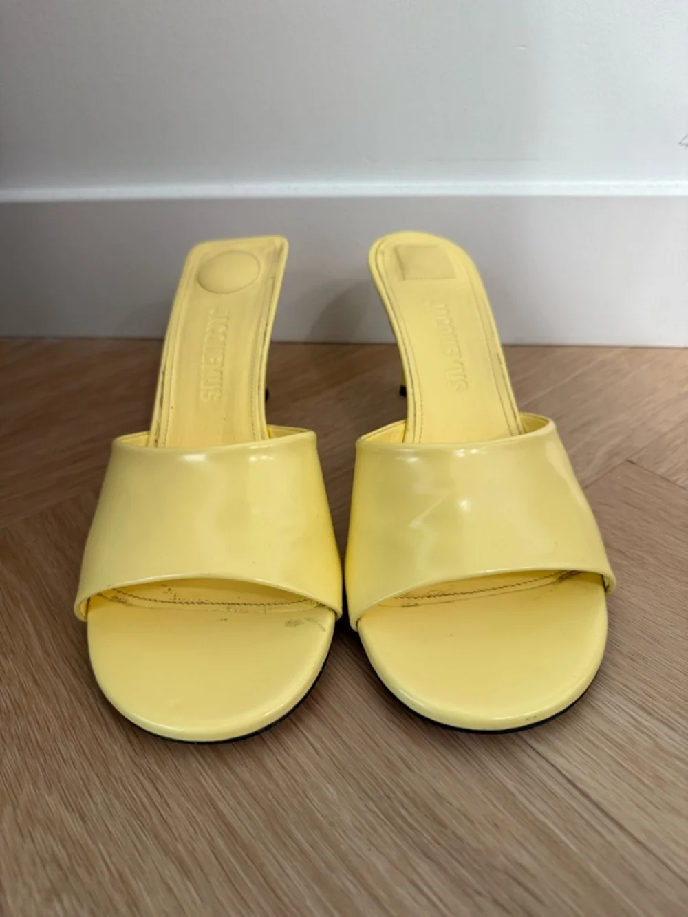 Jacquemus Les Mules Cubisto Leather Sandals in Light Yellow (Butter) - Picture 2 of 10